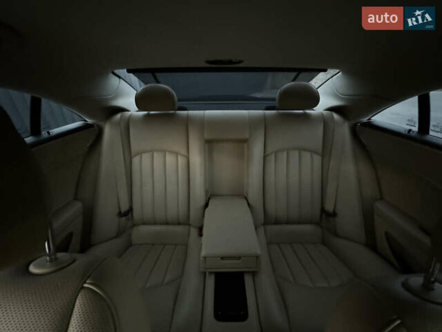 Красный Мерседес ЦЛС-Класс, объемом двигателя 5 л и пробегом 152 тыс. км за 8999 $, фото 56 на Automoto.ua