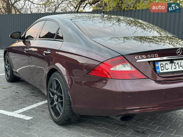 Красный Мерседес ЦЛС-Класс, объемом двигателя 5 л и пробегом 152 тыс. км за 8999 $, фото 28 на Automoto.ua