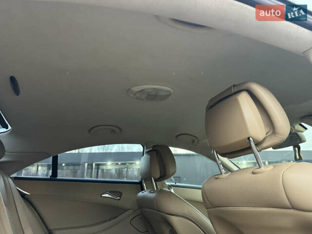 Красный Мерседес ЦЛС-Класс, объемом двигателя 5 л и пробегом 152 тыс. км за 8999 $, фото 40 на Automoto.ua