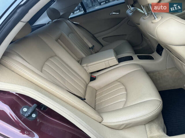 Красный Мерседес ЦЛС-Класс, объемом двигателя 5 л и пробегом 152 тыс. км за 8999 $, фото 39 на Automoto.ua