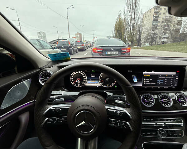 Красный Мерседес ЦЛС-Класс, объемом двигателя 3 л и пробегом 95 тыс. км за 59500 $, фото 2 на Automoto.ua