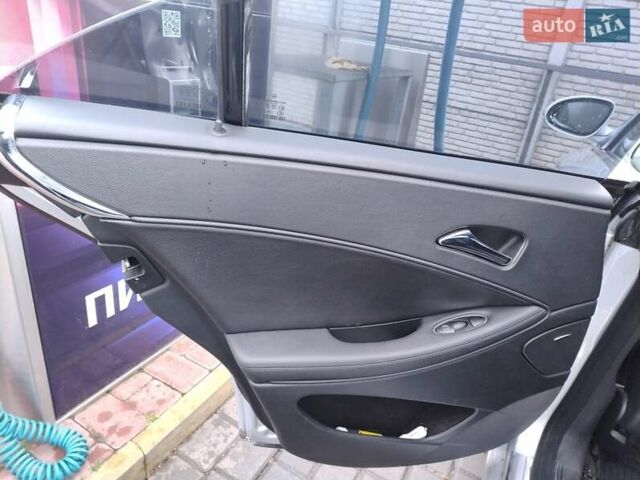 Серый Мерседес ЦЛС-Класс, объемом двигателя 4.97 л и пробегом 240 тыс. км за 10000 $, фото 15 на Automoto.ua