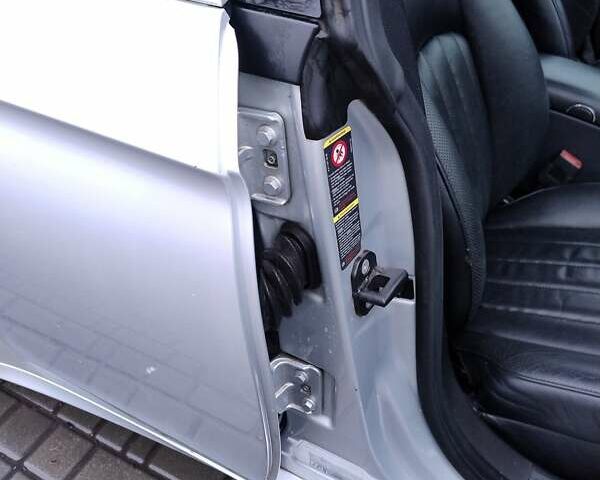 Серый Мерседес ЦЛС-Класс, объемом двигателя 4.97 л и пробегом 240 тыс. км за 10000 $, фото 9 на Automoto.ua