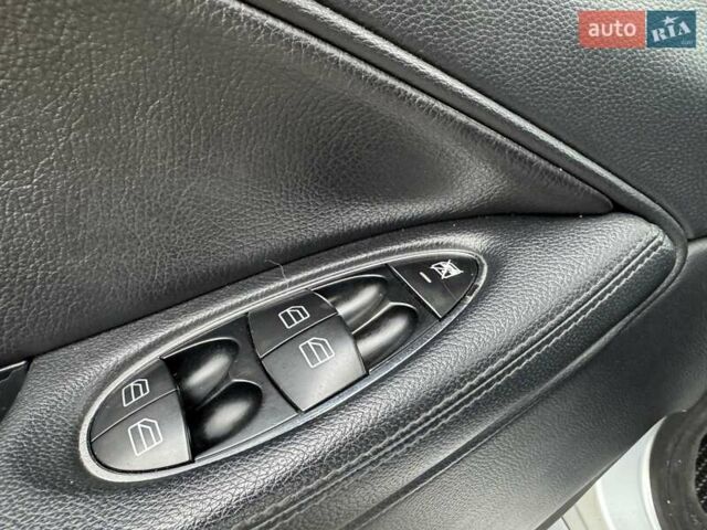 Серый Мерседес ЦЛС-Класс, объемом двигателя 3.5 л и пробегом 293 тыс. км за 7999 $, фото 13 на Automoto.ua