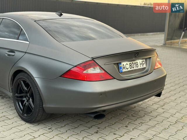 Мерседес ЦЛС-Клас 2005 у Летичеве на Automoto.ua Сірий Мерседес ЦЛС-Клас, об'ємом двигуна 3 л та пробігом 255 тис. км за 8999 $, фото 9 на Automoto.ua