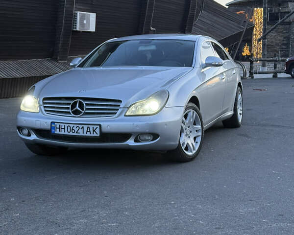 Сірий Мерседес ЦЛС-Клас, об'ємом двигуна 0 л та пробігом 300 тис. км за 9000 $, фото 1 на Automoto.ua