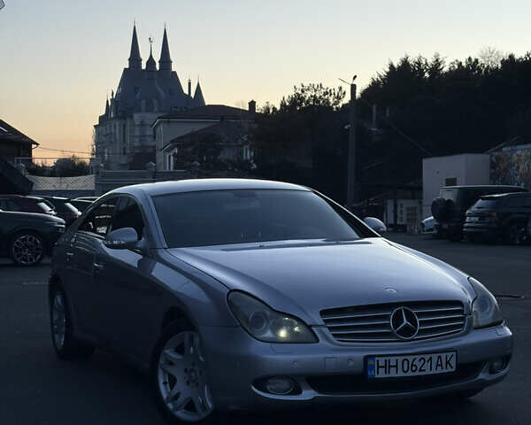 Сірий Мерседес ЦЛС-Клас, об'ємом двигуна 0 л та пробігом 300 тис. км за 9000 $, фото 8 на Automoto.ua