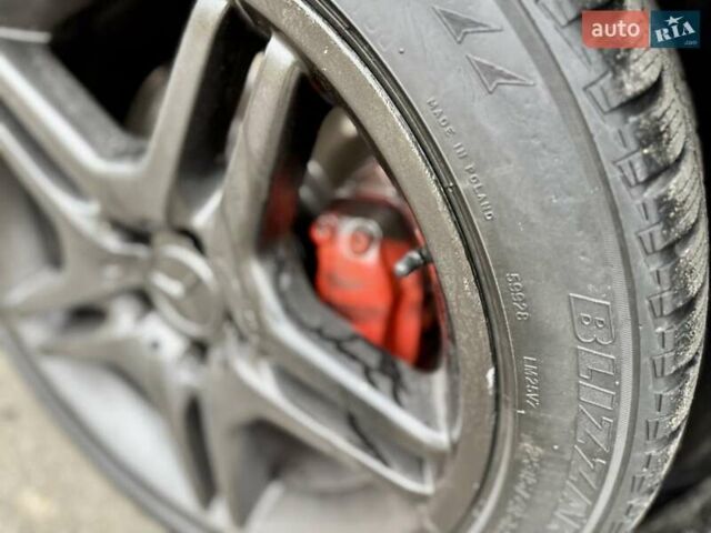 Серый Мерседес ЦЛС-Класс, объемом двигателя 3.5 л и пробегом 293 тыс. км за 7999 $, фото 9 на Automoto.ua