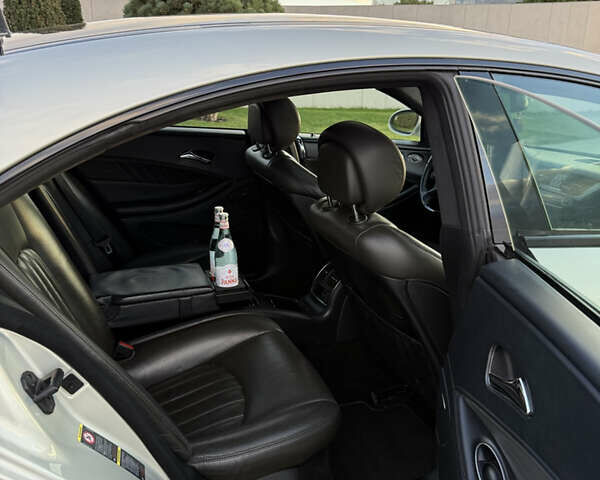 Серый Мерседес ЦЛС-Класс, объемом двигателя 2.99 л и пробегом 274 тыс. км за 10500 $, фото 13 на Automoto.ua