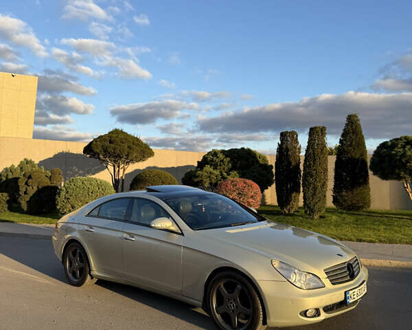 Серый Мерседес ЦЛС-Класс, объемом двигателя 2.99 л и пробегом 274 тыс. км за 10500 $, фото 2 на Automoto.ua