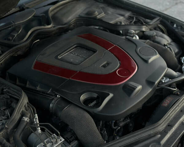 Серый Мерседес ЦЛС-Класс, объемом двигателя 5.46 л и пробегом 246 тыс. км за 16000 $, фото 8 на Automoto.ua