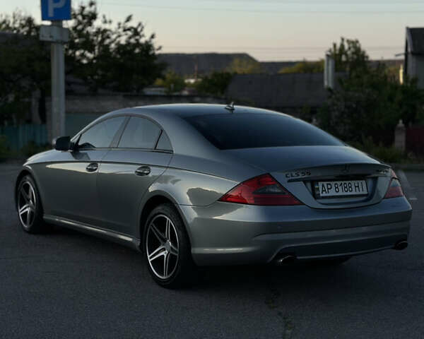 Серый Мерседес ЦЛС-Класс, объемом двигателя 5.46 л и пробегом 246 тыс. км за 16000 $, фото 3 на Automoto.ua