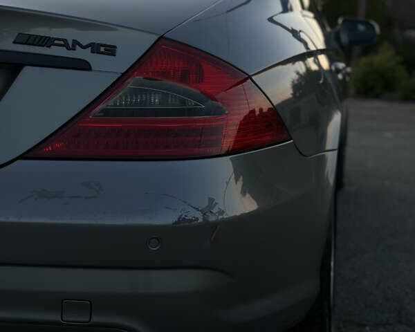 Серый Мерседес ЦЛС-Класс, объемом двигателя 5.46 л и пробегом 246 тыс. км за 16000 $, фото 7 на Automoto.ua