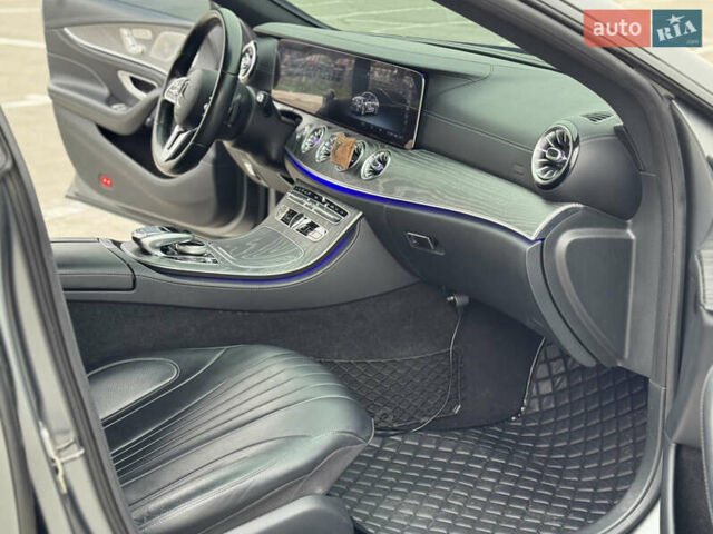 Серый Мерседес ЦЛС-Класс, объемом двигателя 3 л и пробегом 104 тыс. км за 54000 $, фото 8 на Automoto.ua