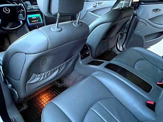 Сірий Мерседес ЦЛС-Клас, об'ємом двигуна 3.5 л та пробігом 200 тис. км за 8000 $, фото 11 на Automoto.ua