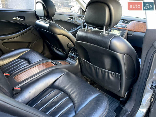 Сірий Мерседес ЦЛС-Клас, об'ємом двигуна 3 л та пробігом 351 тис. км за 9200 $, фото 43 на Automoto.ua