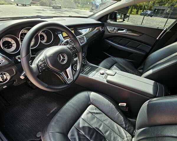 Серый Мерседес ЦЛС-Класс, объемом двигателя 3 л и пробегом 255 тыс. км за 19900 $, фото 61 на Automoto.ua