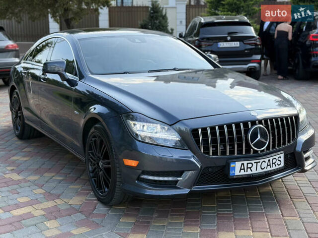Сірий Мерседес ЦЛС-Клас, об'ємом двигуна 4.7 л та пробігом 120 тис. км за 17500 $, фото 2 на Automoto.ua