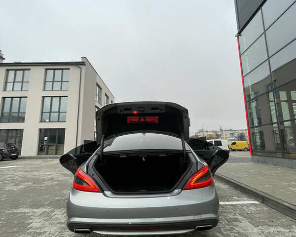 Сірий Мерседес ЦЛС-Клас, об'ємом двигуна 3 л та пробігом 279 тис. км за 17999 $, фото 8 на Automoto.ua