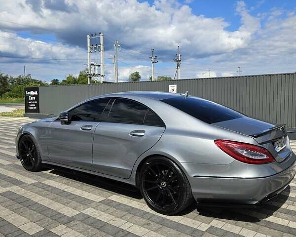 Серый Мерседес ЦЛС-Класс, объемом двигателя 3 л и пробегом 255 тыс. км за 19900 $, фото 5 на Automoto.ua