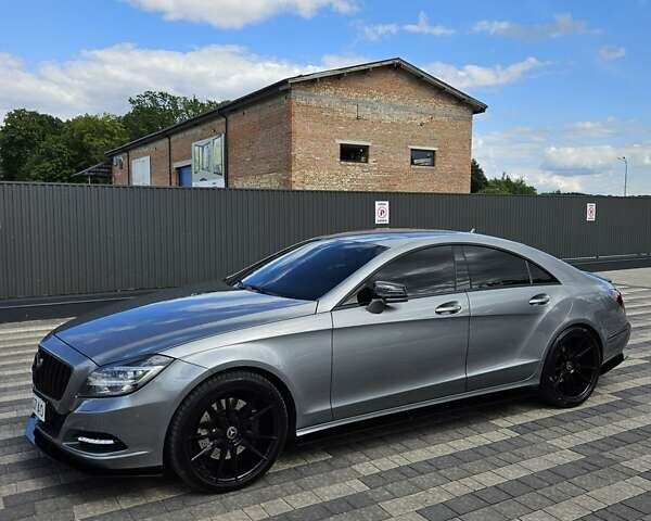 Серый Мерседес ЦЛС-Класс, объемом двигателя 3 л и пробегом 255 тыс. км за 19900 $, фото 26 на Automoto.ua