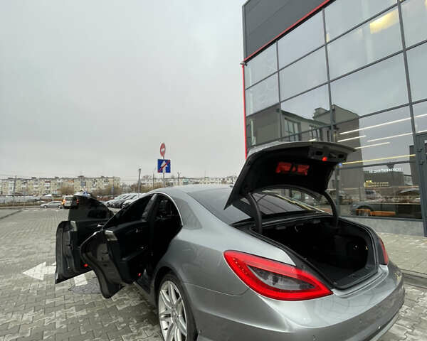 Сірий Мерседес ЦЛС-Клас, об'ємом двигуна 3 л та пробігом 279 тис. км за 17999 $, фото 9 на Automoto.ua