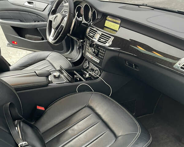 Сірий Мерседес ЦЛС-Клас, об'ємом двигуна 3 л та пробігом 279 тис. км за 17999 $, фото 19 на Automoto.ua