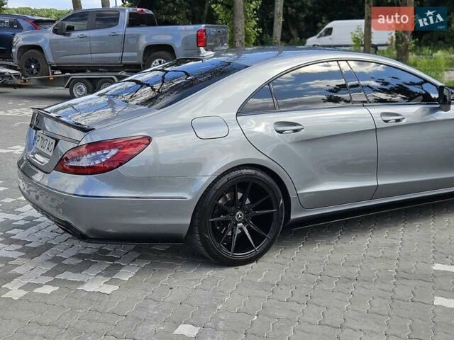 Серый Мерседес ЦЛС-Класс, объемом двигателя 3 л и пробегом 255 тыс. км за 19900 $, фото 79 на Automoto.ua