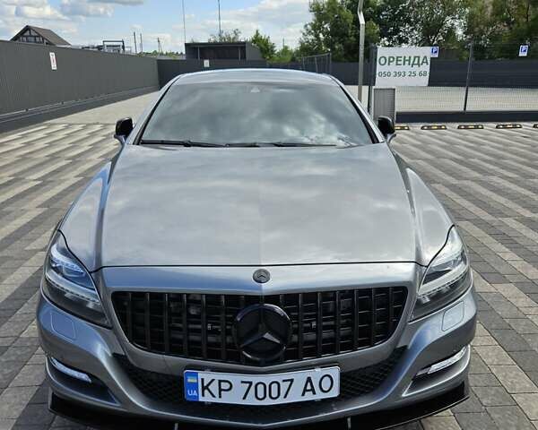 Серый Мерседес ЦЛС-Класс, объемом двигателя 3 л и пробегом 255 тыс. км за 19900 $, фото 21 на Automoto.ua