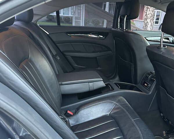 Мерседес ЦЛС-Класс 2011 в Кривом Роге на Automoto.ua Серый Мерседес ЦЛС-Класс, объемом двигателя 3 л и пробегом 270 тыс. км за 18700 $, фото 11 на Automoto.ua