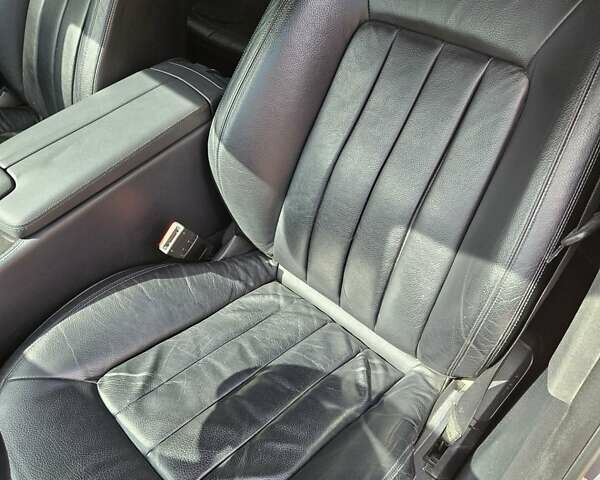 Серый Мерседес ЦЛС-Класс, объемом двигателя 3 л и пробегом 255 тыс. км за 19900 $, фото 60 на Automoto.ua