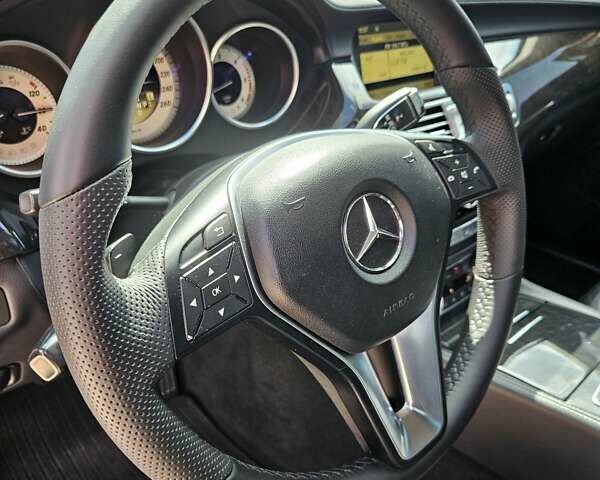 Серый Мерседес ЦЛС-Класс, объемом двигателя 3 л и пробегом 255 тыс. км за 19900 $, фото 65 на Automoto.ua