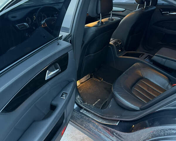 Серый Мерседес ЦЛС-Класс, объемом двигателя 2.99 л и пробегом 275 тыс. км за 19800 $, фото 21 на Automoto.ua