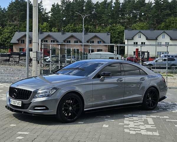 Серый Мерседес ЦЛС-Класс, объемом двигателя 3 л и пробегом 255 тыс. км за 19900 $, фото 84 на Automoto.ua