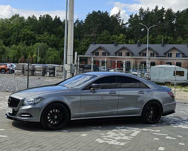 Серый Мерседес ЦЛС-Класс, объемом двигателя 3 л и пробегом 255 тыс. км за 19900 $, фото 81 на Automoto.ua