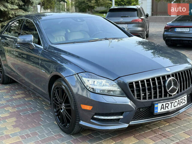 Сірий Мерседес ЦЛС-Клас, об'ємом двигуна 4.7 л та пробігом 120 тис. км за 17500 $, фото 8 на Automoto.ua