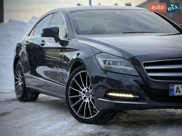 Сірий Мерседес ЦЛС-Клас, об'ємом двигуна 3 л та пробігом 385 тис. км за 18500 $, фото 4 на Automoto.ua