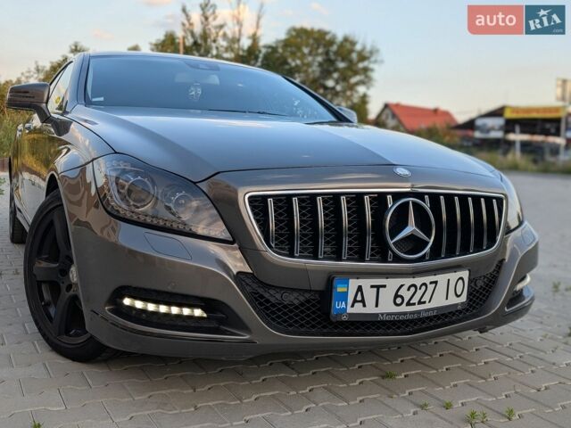 Сірий Мерседес ЦЛС-Клас, об'ємом двигуна 2.14 л та пробігом 220 тис. км за 15300 $, фото 9 на Automoto.ua