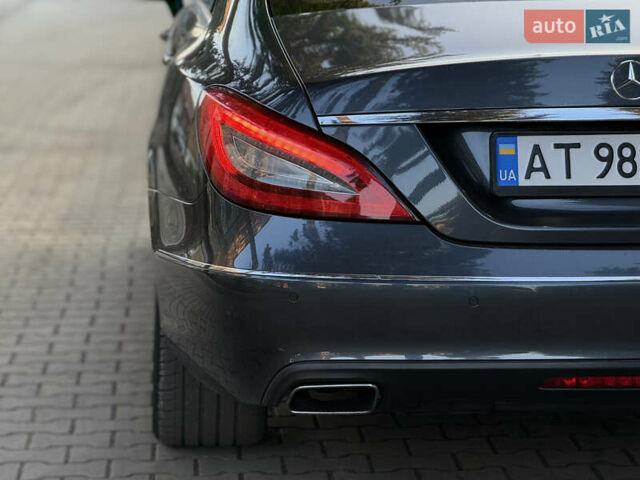 Серый Мерседес ЦЛС-Класс, объемом двигателя 3 л и пробегом 384 тыс. км за 17450 $, фото 8 на Automoto.ua
