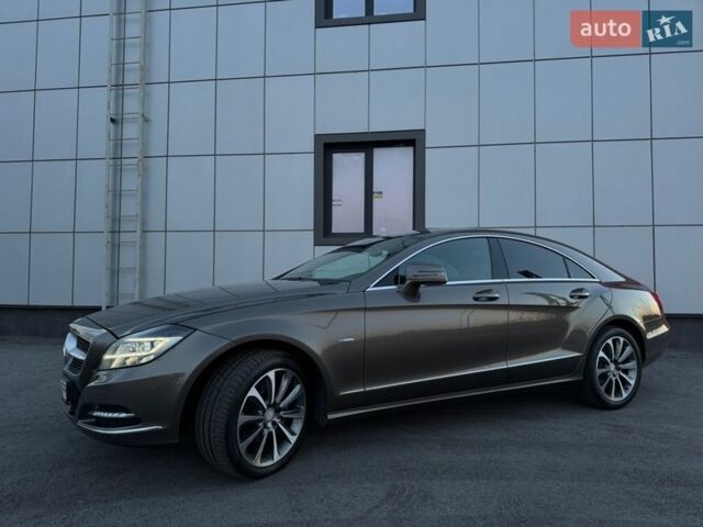 Сірий Мерседес ЦЛС-Клас, об'ємом двигуна 3 л та пробігом 136 тис. км за 24900 $, фото 3 на Automoto.ua