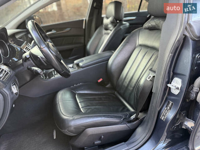 Серый Мерседес ЦЛС-Класс, объемом двигателя 3 л и пробегом 384 тыс. км за 17450 $, фото 14 на Automoto.ua