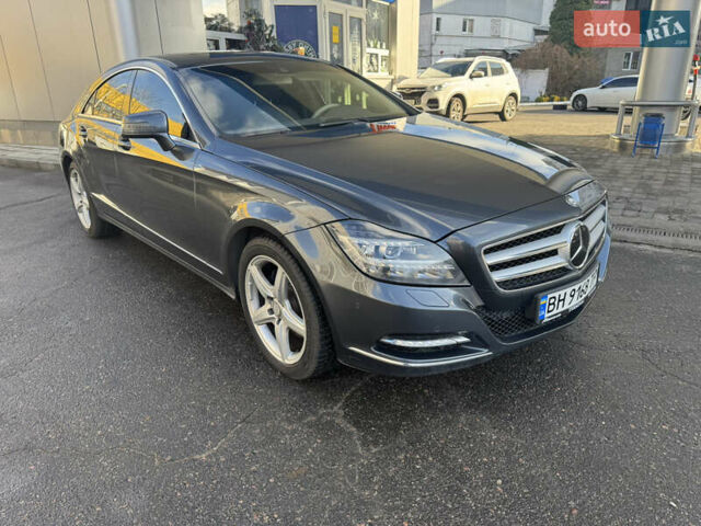 Серый Мерседес ЦЛС-Класс, объемом двигателя 2.2 л и пробегом 165 тыс. км за 22900 $, фото 2 на Automoto.ua