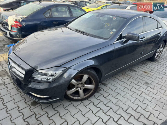 Сірий Мерседес ЦЛС-Клас, об'ємом двигуна 2.2 л та пробігом 202 тис. км за 16500 $, фото 3 на Automoto.ua