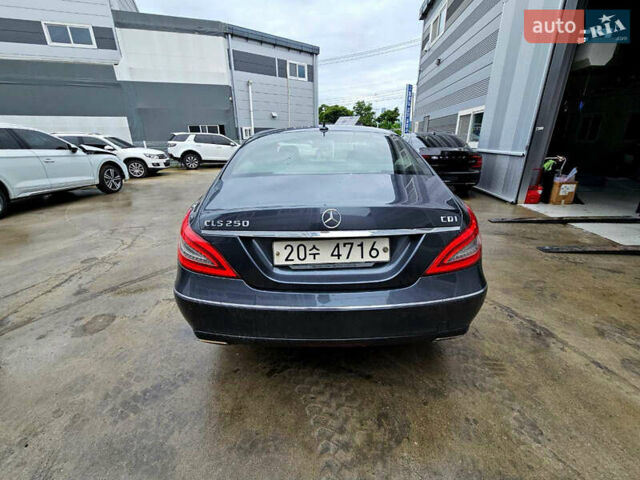 Сірий Мерседес ЦЛС-Клас, об'ємом двигуна 2.2 л та пробігом 202 тис. км за 16500 $, фото 19 на Automoto.ua