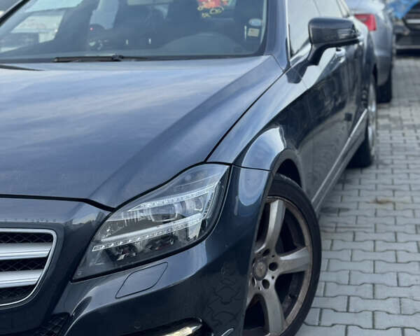 Сірий Мерседес ЦЛС-Клас, об'ємом двигуна 2.2 л та пробігом 202 тис. км за 16500 $, фото 5 на Automoto.ua