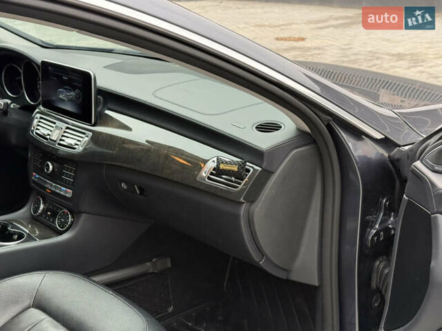 Серый Мерседес ЦЛС-Класс, объемом двигателя 3 л и пробегом 134 тыс. км за 21500 $, фото 64 на Automoto.ua