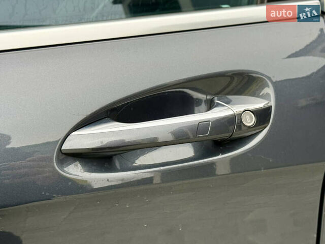 Серый Мерседес ЦЛС-Класс, объемом двигателя 3 л и пробегом 134 тыс. км за 21500 $, фото 25 на Automoto.ua