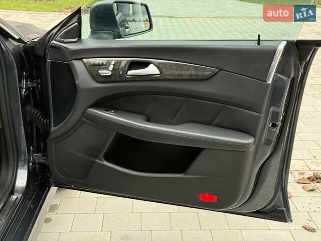 Серый Мерседес ЦЛС-Класс, объемом двигателя 3 л и пробегом 134 тыс. км за 21500 $, фото 61 на Automoto.ua