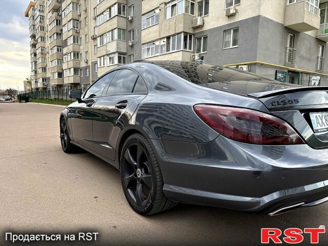 Серый Мерседес ЦЛС-Класс, объемом двигателя 4.7 л и пробегом 145 тыс. км за 23500 $, фото 6 на Automoto.ua