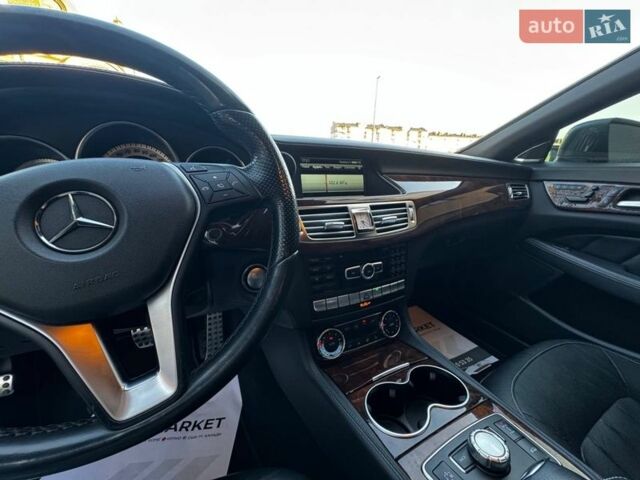 Серый Мерседес ЦЛС-Класс, объемом двигателя 4.66 л и пробегом 106 тыс. км за 17300 $, фото 5 на Automoto.ua